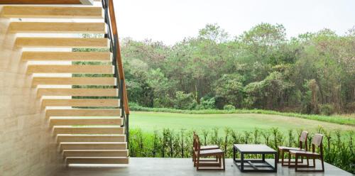 GLIDING VILLA WEST (3 BEDROOM)