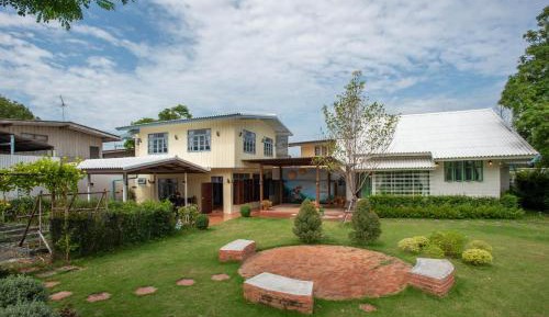 Seven-Bedroom House