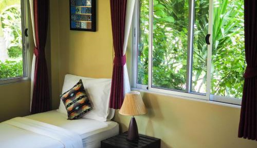 One-Bedroom Bungalow