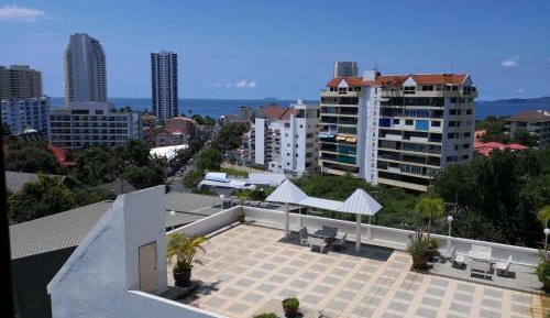 Superior One-Bedroom Apartment with Sea View - High Floor