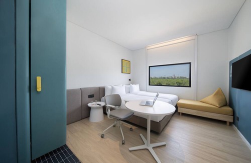 Si Racha Hotel | GO Hotel Bowin at Robinson Lifestyle