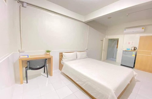 Khanna Yao Hotel | Ze Residence Ram Intra