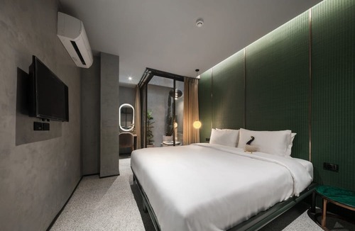 Phra Khanong Nuea Hotel | Goose Living Bangkok BTS Phra Khanong