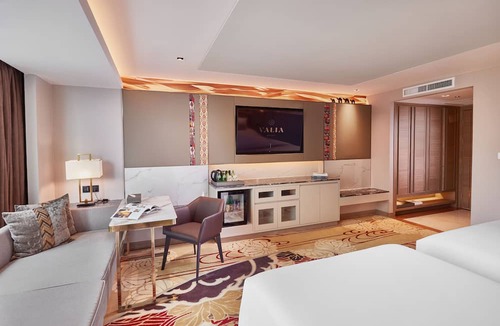Khlong Tan Hotel | Valia Bangkok Sukhumvit 24 by Kingston Hotels
