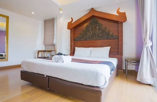 Talat Yot Hotel | Korbua House