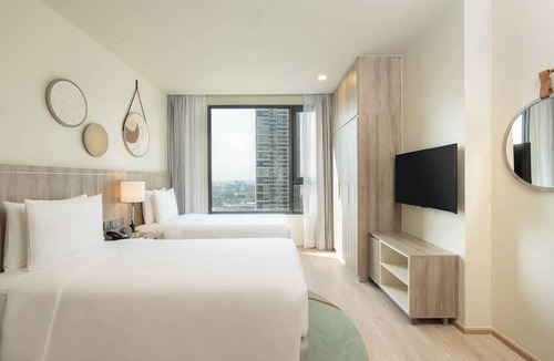 Khlong Tan Hotel | Staybridge Suites Bangkok Sukhumvit by IHG