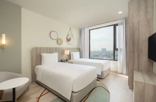 Khlong Tan Hotel | Staybridge Suites Bangkok Sukhumvit by IHG