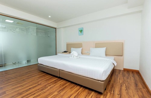Bang Kapi Hotel | lucky Elephant Hotel