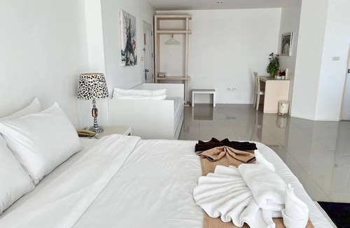 Nakhon Si Thammarat Hotel | The Terrace Hotel