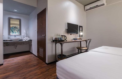 Thanon Phetchaburi Hotel | Cacha Hotel