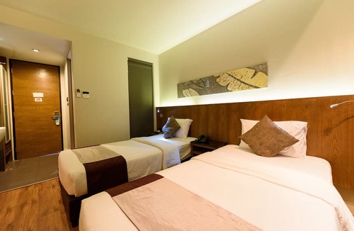 Thanon Phetchaburi Hotel | Siam Swana Hotel