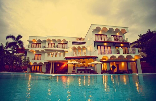 Chamkar Mon Hotel | iRoHa Garden Hotel & Resort