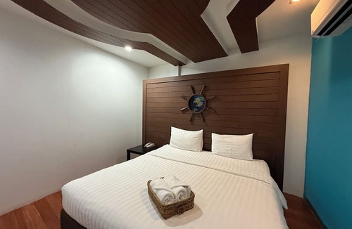 Nonthaburi Hotel | Bed by Cruise at Samakkhi-Tivanont