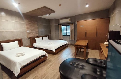 Bang Phlat Hotel | Komol Residence Bangkok