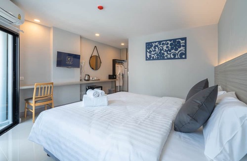 Racha Thewa Hotel | Cozy Blu Suvarnabhumi
