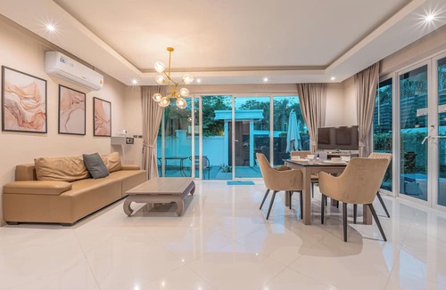 South Pattaya Villa | Palm Oasis Pool Villa by Pattaya Holiday