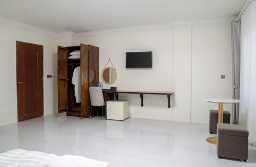 Prampir Makara Hotel | Empire House Phnom Penh
