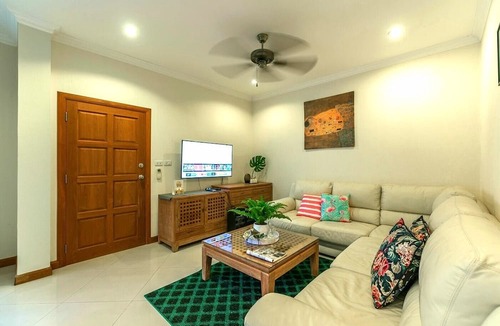Pratumnak Hill Villa | AnB poolvilla 2BR with private beach