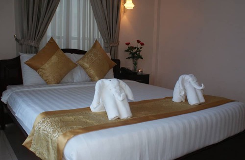 Tuol Kouk Hotel | Jun Yue Hotel