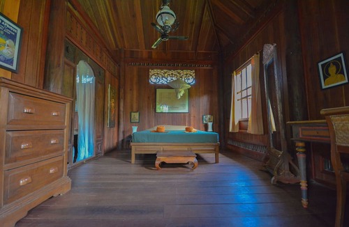 Kratie Hotel | Rajabori Villas