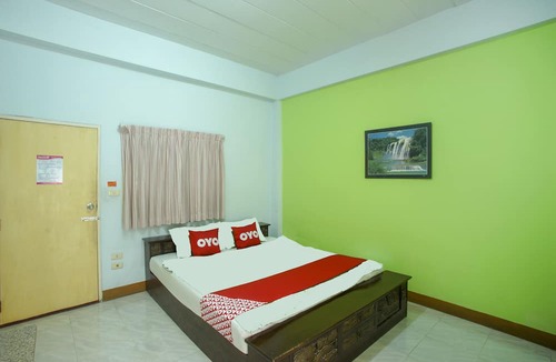 Nong Pa Khrang Hotel | OYO 75357 Thipsiri Home
