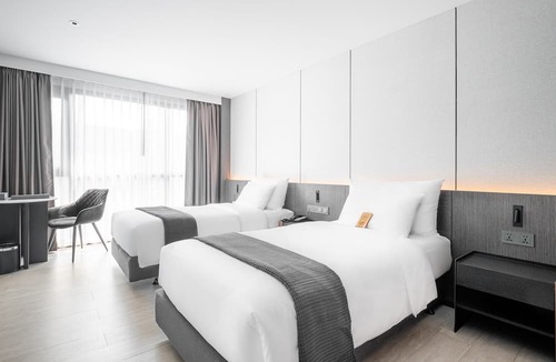 Khlong San Hotel | Cascade Hotel Bangkok