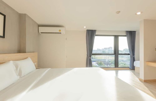 Anusawari Hotel | B2 Don Mueang Premier Hotel