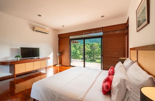 Mu Si Hotel | The Pig House Khao Yai