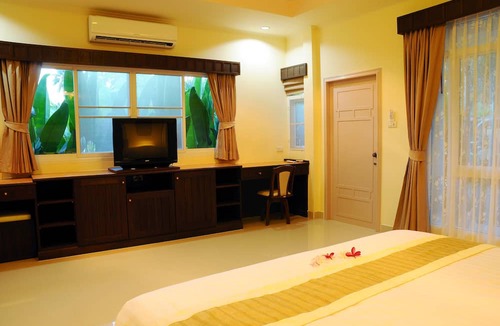 North Pattaya Resort | Villa Wanida Garden Resort
