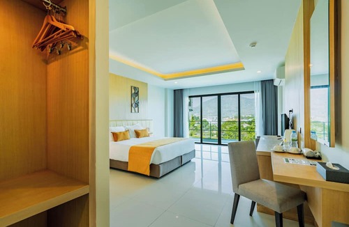 Kathu Hotel | The Par Phuket