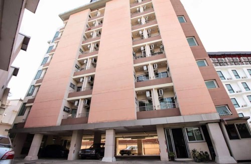 Nonthaburi Hotel | Meesook Residence
