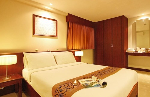 Lat Krabang Hotel | Floral Shire Resort
