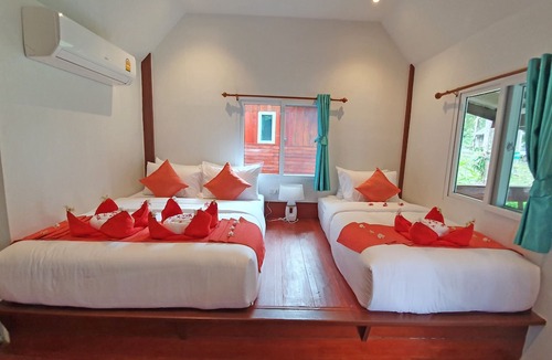 Nuea Khlong Hotel | Koh Jum Delight Beach