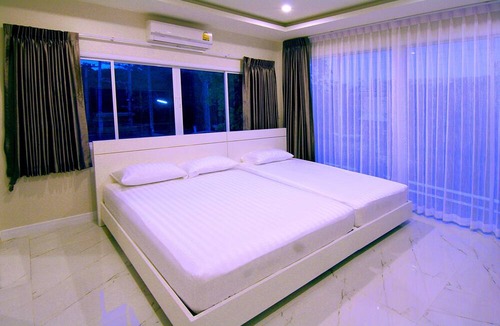 Hat Chao Samran Villa | Wan Villa