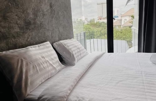Samsen Nai Hostel | The LOCAL Ari - Hostel