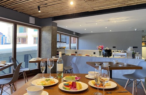 Sangkat Veal Vong Hotel | Yunfan Hotel