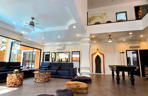 South Pattaya Villa | GOLDLAND Luxury Pool Villa Pattaya Walking Street 8 Bedrooms