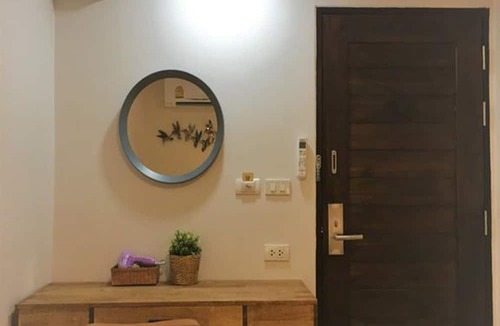 Wat Sam Phraya Hotel | Bangkok Saran Poshtel