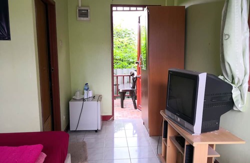 Phon Charoen Hotel | Turfan Hotel and Tigger Park
