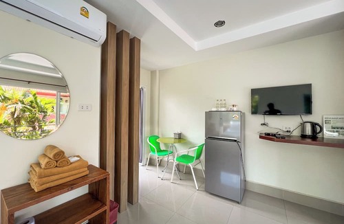 Khlong Hoi Khong Hotel | Tachang Airport Hotel
