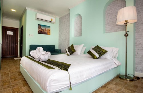 Ban Bueng Hotel | Krinnatra Villa