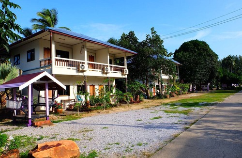 Chaiya Hotel | Rungarun Resort