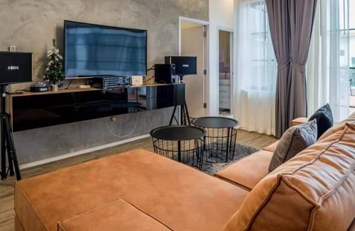 Hin Lek Fai Villa | J Pool Villa Huahin