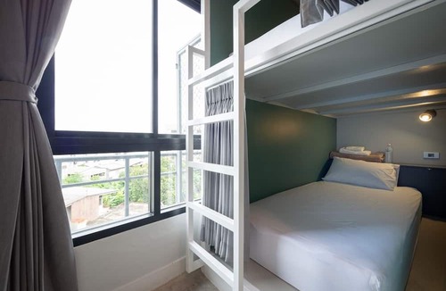 Arun Amarin Hotel | Yaks House Hostel