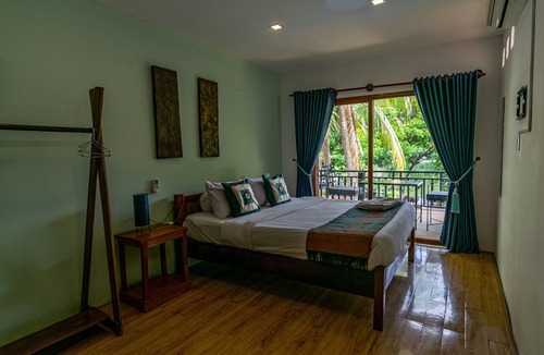 Ruessei Kaev Hotel | Samathi Lake Resort