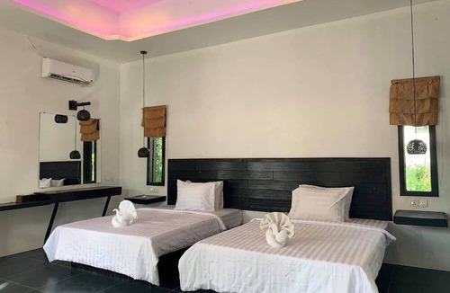 Koh Rong Hotel | Koh Rong Hill Beach Resort