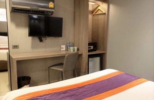 Phra Khanong Nuea Hotel | Studio Ekamai