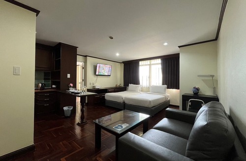 Thung Maha Mek Hotel | Yellow Ribbon Hills, Boutique Suites