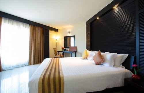 Pak Nam Hotel | Novotel Chumphon Beach Resort