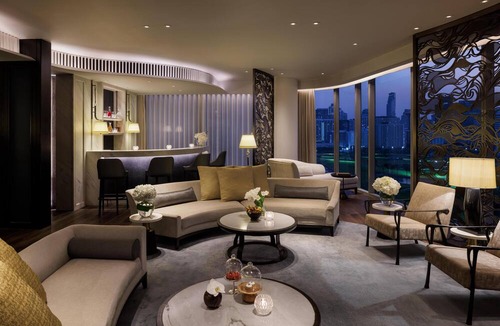 Ratchaprasong Hotel | Waldorf Astoria Bangkok